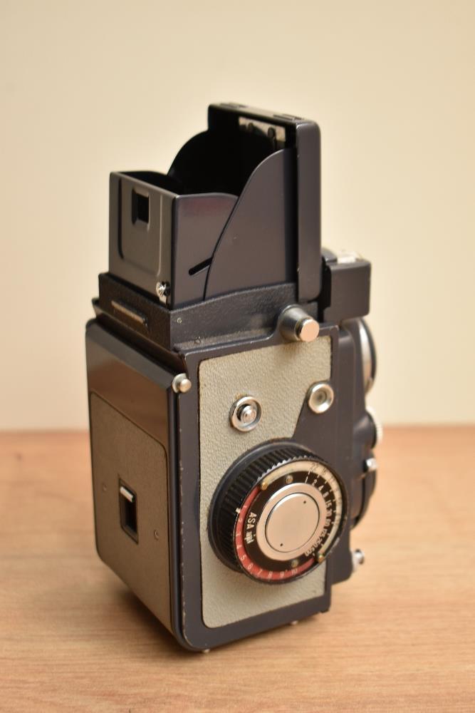 A Yashica 44 reflex camera with Yashicon 1:3,5 60mm lens - Image 3 of 3