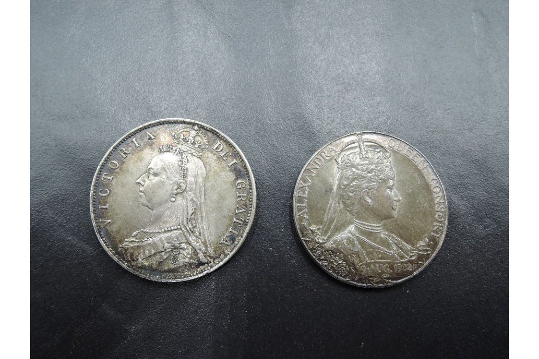 A 1889 Queen Victoria Silver Half Crown and a 9 Aug 1902 Edward VII and Alexandra Queen Consort - Image 2 of 2