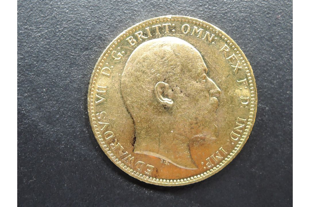 A 1906 Edward VII Gold Sovereign, George & Dragon, Melbourne Mint, Westminster Mint Case and - Image 2 of 3