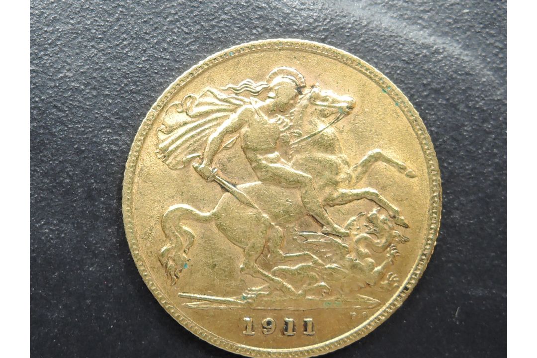 A 1911 George V Gold Half Sovereign, Royal Mint - Image 1 of 2