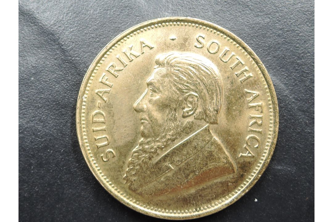 A 1975 South Africa 1oz Fine Gold Krugerrand - Image 2 of 2