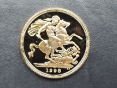 A 1998 Queen Elizabeth II Gold Proof Sovereign, George & Dragon, Royal Mint, Royal Mint Case and