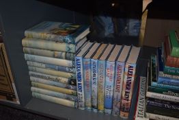 Maritime Literature. Alexander Kent. A selection of the novels. Hardbacks in dust jackets. (18)