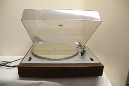 A Yamaha Turntable YP-400 belt driven - A super stylish piece iof kit and highly regarded - really