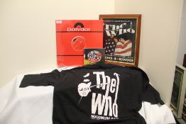 A lot of Who items with a T-Shirt ( XL ) a framed print - 35 cm x 30 cm - a CD and a 12 inch mint