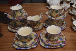 An early 20th Century Royal Winton 'Marguerite' patterned tea set, comprising teacups, saucers,
