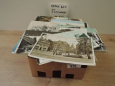 POSTCARDS, BOX OF APX 650 MIXED & TOPOGRAPHICAL FOREIGN POSTCARDS Box with an estimated or so 650