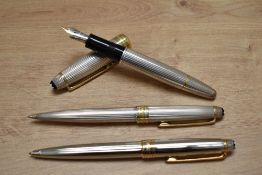 A Montblanc Meisterstuck piston fill fountain pen, ballpoint pen and propelling pencil in 925 silver