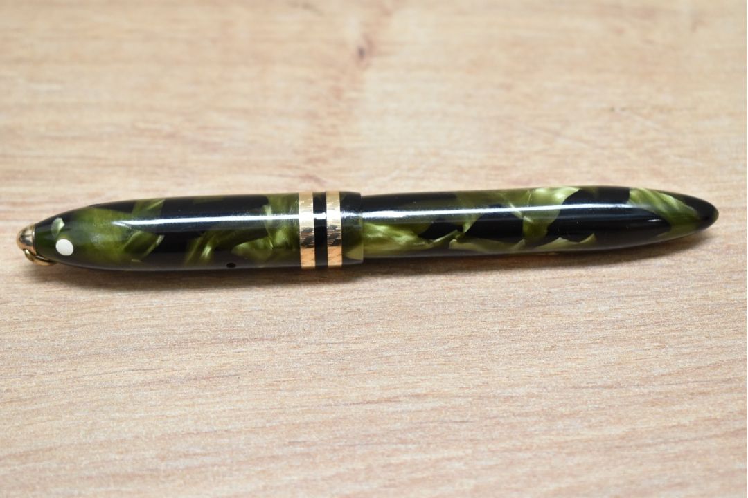 A Sheaffer Lifetime Balance Petite lever fill fountain pen in marine green with white spot, ring top - Image 3 of 3