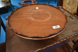 A late 19th or early 20th Century mahogany lazy susan, diameter approx. 37cm