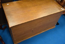 A 19th Century stained/scumbled blanket box, dimensions approx 96 x 49 x 54cm