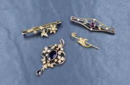 An assortment of broken jewellery comprising an Edwardian 9ct gold amethyst and seed pearl