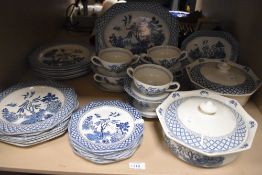 A Royal Staffordshire, Willow Ironstone by JG Meakin octagonal part dinner service (34 pieces