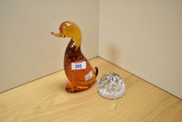 A 20th Century Whitefriars Dilly Duck study with controlled bubble design, measuring 17cm high,