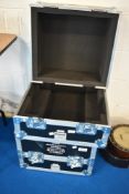 Two flight cases, very nice condition with some internal fittings, exterior dimensions approx. 50