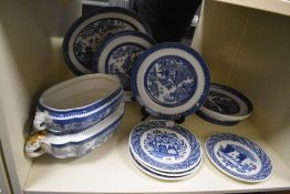 Six pieces of late 19th century Royal Worcester Willow pattern porcelain, five with retailers mark