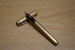 A Sheaffer Targa 1084 Classic converter cartridge fill fountain pen in gold plated vannerie