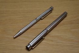 A Sheaffer Targa 1008 CT Classic converter cartridge fill fountain pen and ballpoint pen in Silver