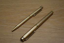 A Sheaffer Targa 1009 Classic converter cartridge fill fountain pen and ballpoint pen in gold plated