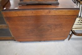 A Victorian mahogany gateleg table having full length flaps and turned legs, approx 101 x 174cm