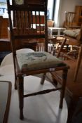 A vintage circular dining table having tulip base, diameter approx. 99cm