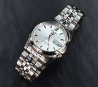 A Seiko 5 7S26 automatic wrist watch having baton numeral dial with date aperture to hologram