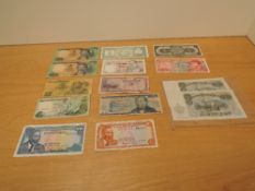 A collection of World Banknotes comprising, Bulgarian 200 Abecta Aeba 1951 x2, Mexico 50 Pesos 1981,