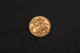 A 1912 George V Gold Sovereign, George & Dragon, Royal Mint