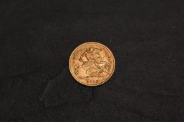 A 1913 George V Gold Half Sovereign, George & Dragon, Royal Mint