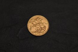 A 1911 George V Gold Sovereign, George & Dragon, Royal Mint