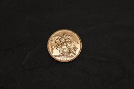 A 2015 Queen Elizabeth II Gold Sovereign, George & Dragon, Royal Mint