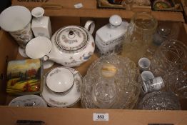 A small collection of Wedgwood Kutani Crane' including vase, two trinket dishes, teapot and duo, two
