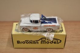 A Brooklin Models The Brooklin Collection 1:43 scale die-cast, BRK 53A 1955 Recovery Truck Sohio Oil