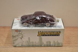 A Brooklin Models The Brooklin Collection 1:43 scale die-cast, BRK 122b 1939 La Salle 5 Window