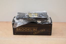 A Brooklin Models The Brooklin Collection 1:43 scale die-cast, BRK 35A 1957 Ford Skyliner Top