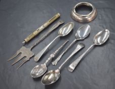 A pair of early Edwardian bright-cut silver teaspoons, having 'B' initial to terminals, marks for