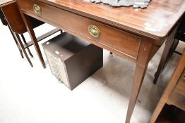 An Edwardian mahogany side table, approx. 107 x 57cm