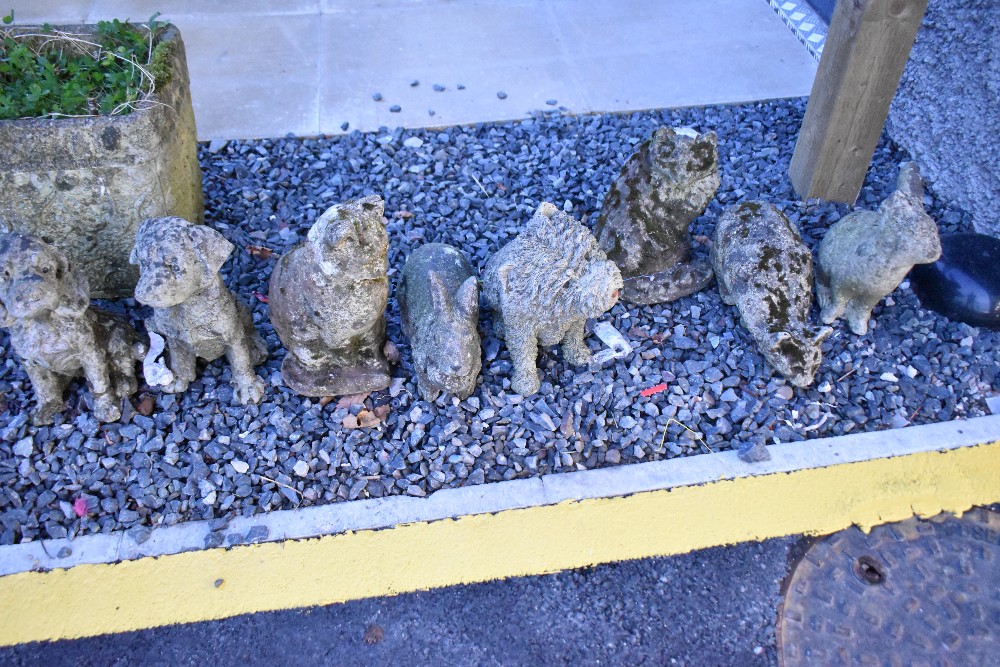 A selection of concrete garden ornaments - Image 2 of 4