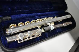 A cased Presto flute, serial number 900435