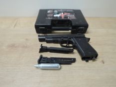 A Anics C02 BB Gun, A-101 Magnum, 4.5MM, in hard plastic case PURCHASER MUST BE OVER THE AGE OF 18
