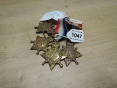 Three WWI 1914 Stars named to 7986 L.CPL.T.WARREN.1/R.SC.FUS, 7158 L.CPL.F.GILDERDALE.S.GDS and 5177