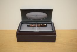 A boxed Parker Duofold Demi cartridge fill fountain pen in Check amber having Duofold Parker 18k 750