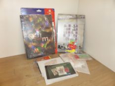 GB COLLECTION OF MNH MATERIAL IN BOOKLETS LOOSE ETC ESTIMATED £200+ FACE Range of GB items including