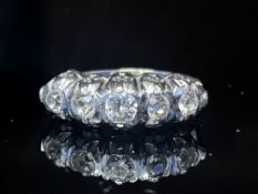 5 Stone diamond ring set in 14ct White gold. Appro