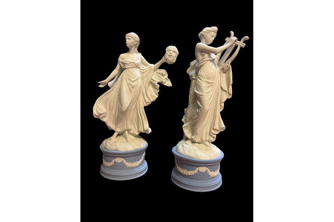 2x Wedgwood limited edition figures The classical