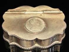 Table snuff box with George III silver coin