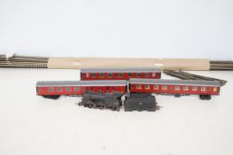 Train carriages & track