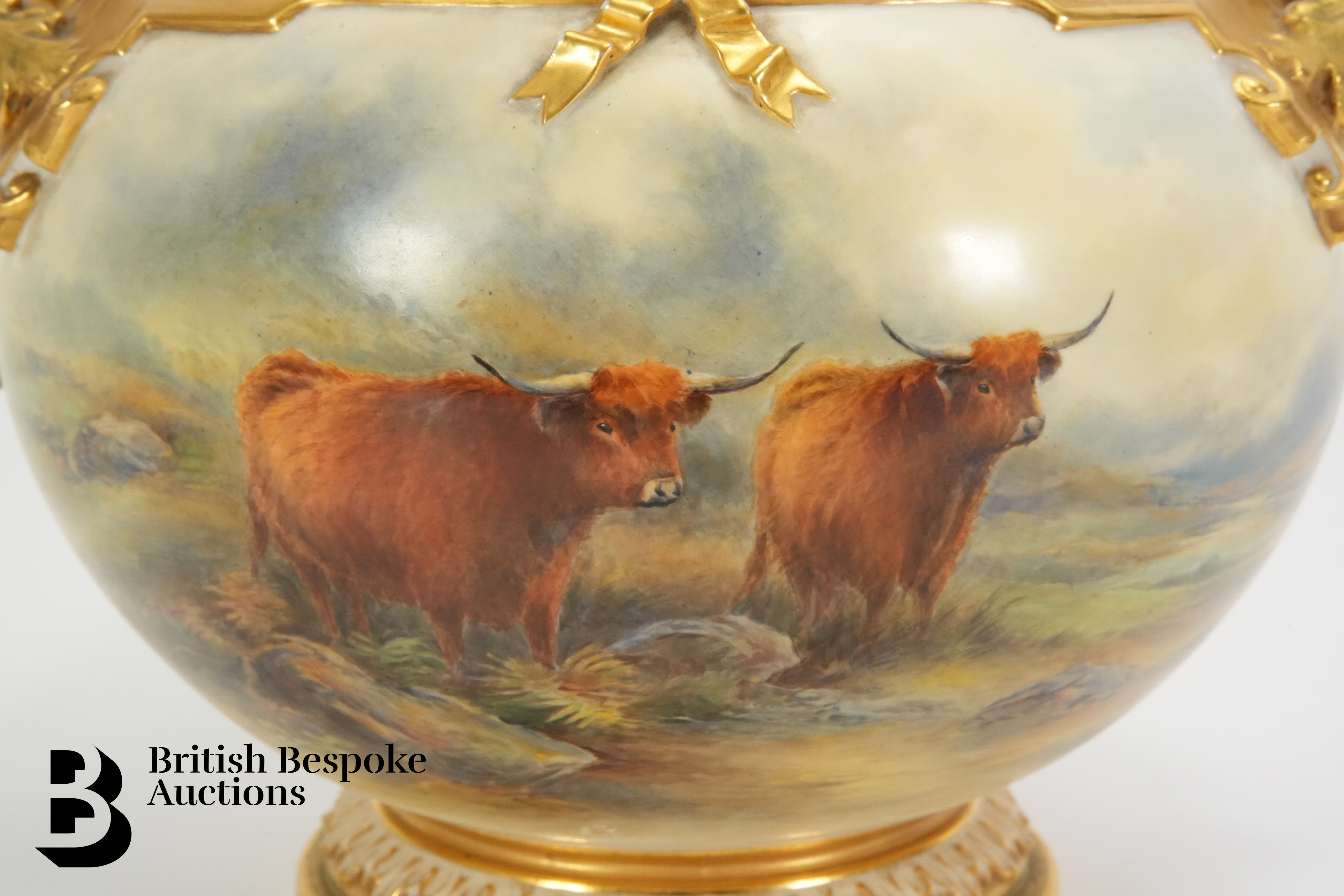 Royal Worcester Vase and Cover Signed by John Stinton - Image 3 of 14