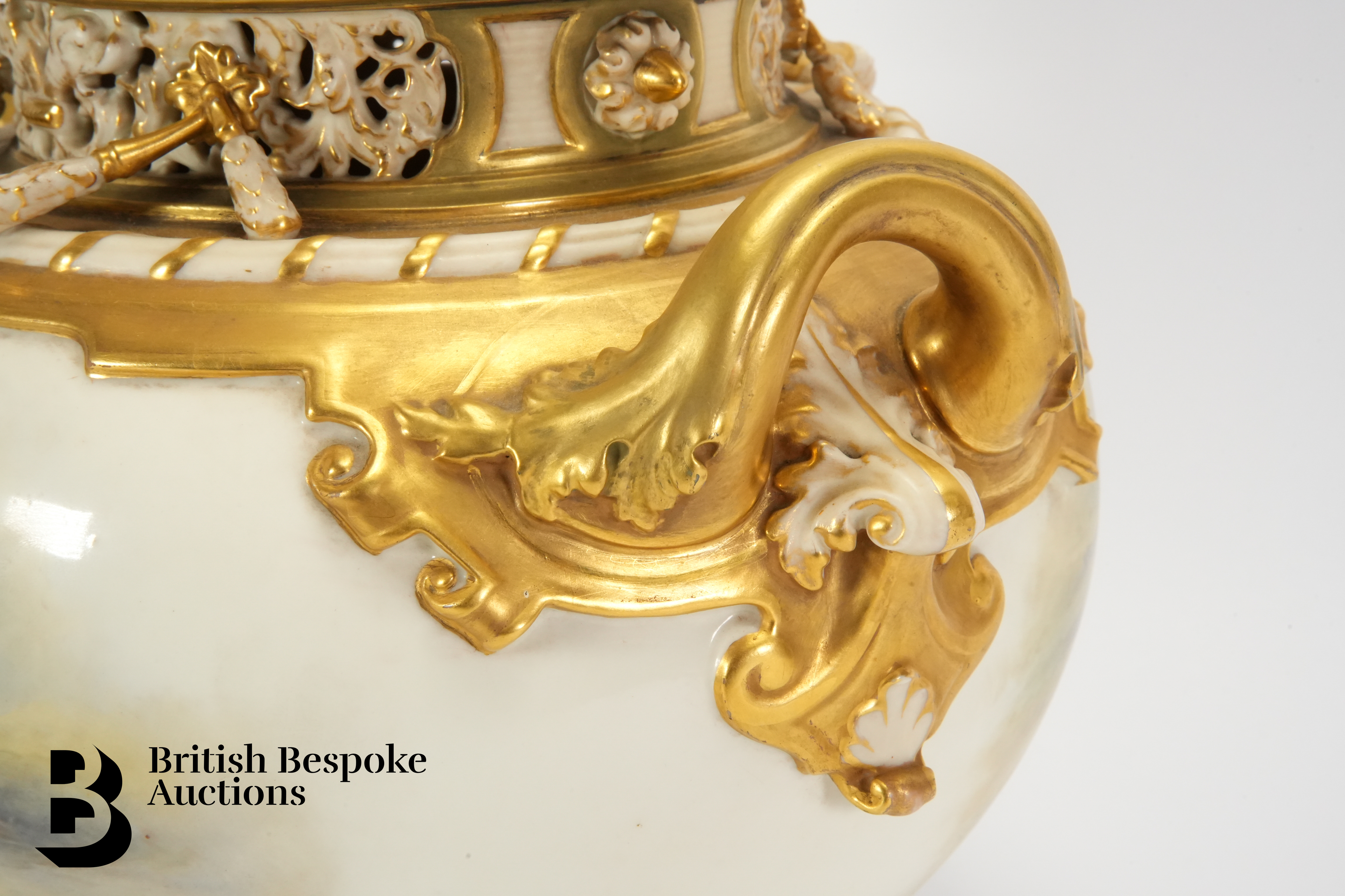 Royal Worcester Vase and Cover Signed by John Stinton - Image 10 of 14