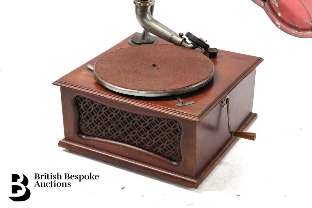 Pathé Records Gramophone - Image 2 of 4